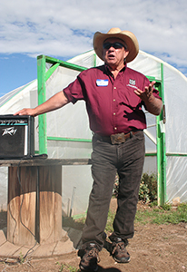 Del Jimenez Speaking at Field Day 2016 in Front of Hoop House